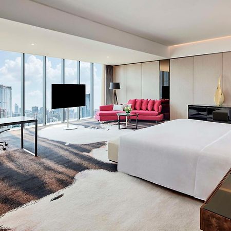 Hilton Guangzhou Tianhe - Free Shuttle Bus And Registration Counter Available During Canton Fair Period Exterior foto
