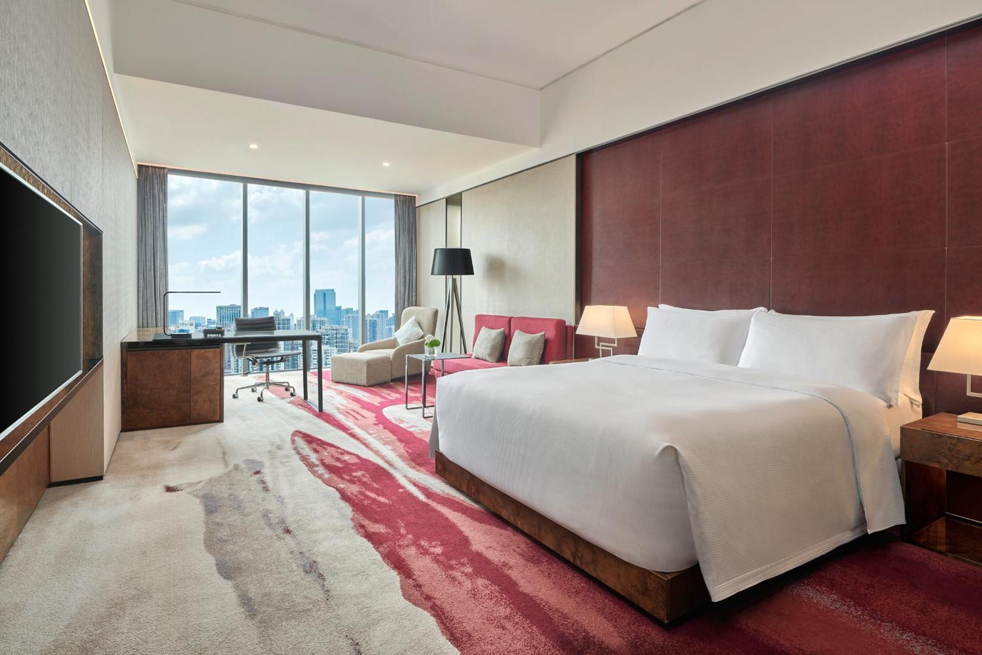 Hilton Guangzhou Tianhe - Free Shuttle Bus And Registration Counter Available During Canton Fair Period Exterior foto Deluxe Room