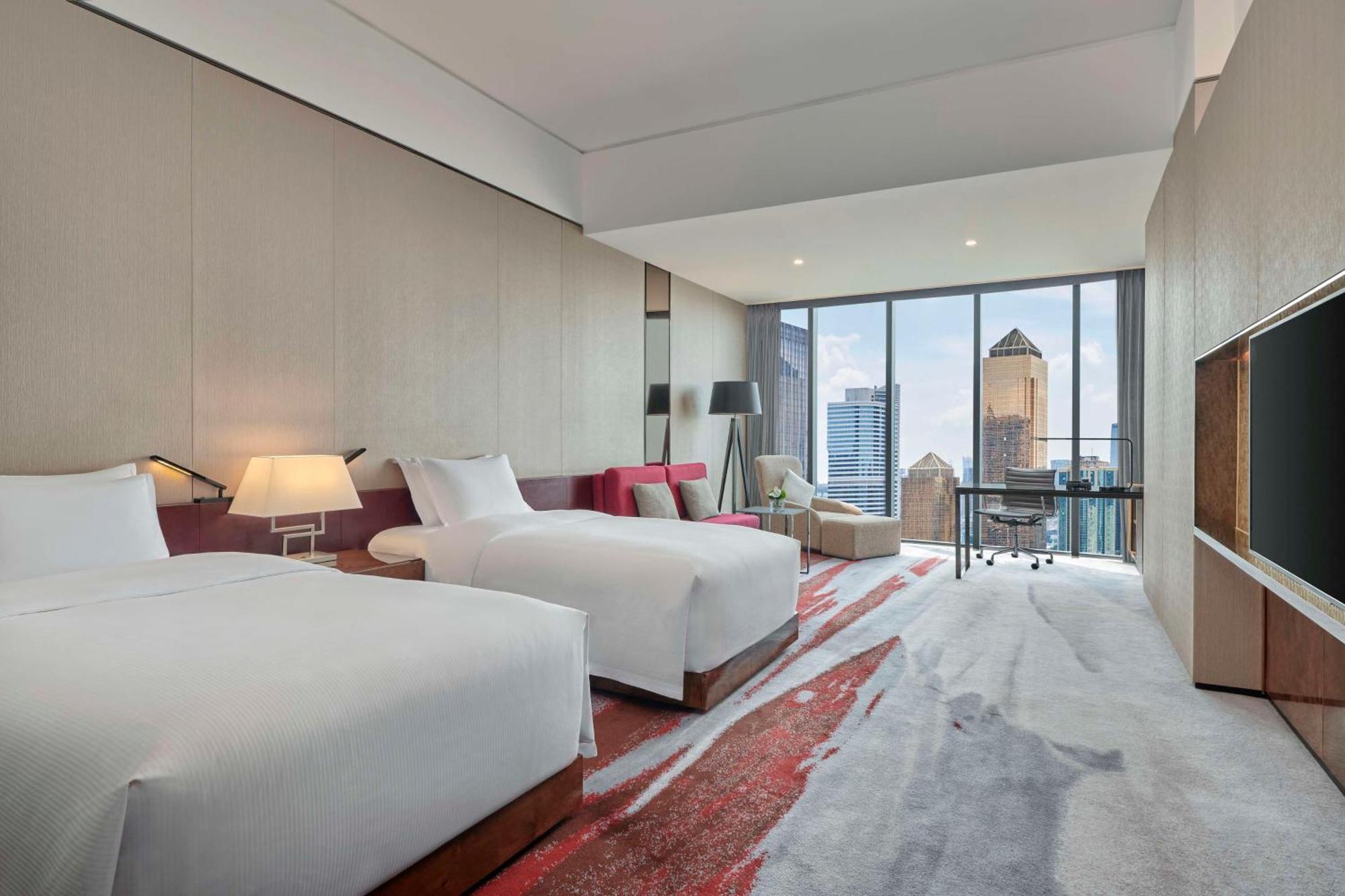 Hilton Guangzhou Tianhe - Free Shuttle Bus And Registration Counter Available During Canton Fair Period Exterior foto