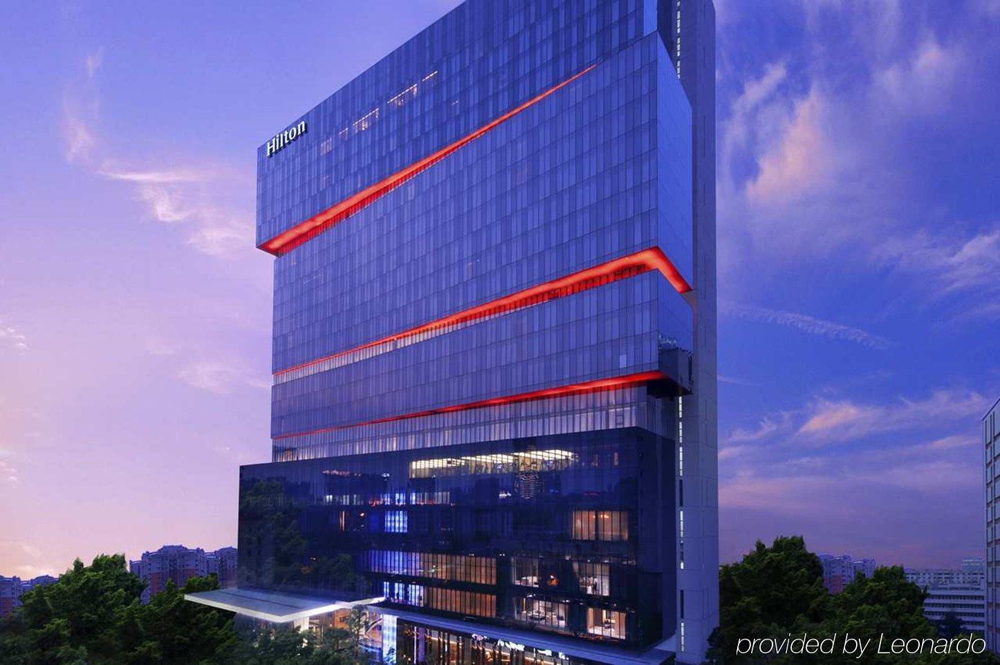 Hilton Guangzhou Tianhe - Free Shuttle Bus And Registration Counter Available During Canton Fair Period Exterior foto The hotel in 2016